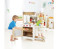 Cucina con carrello